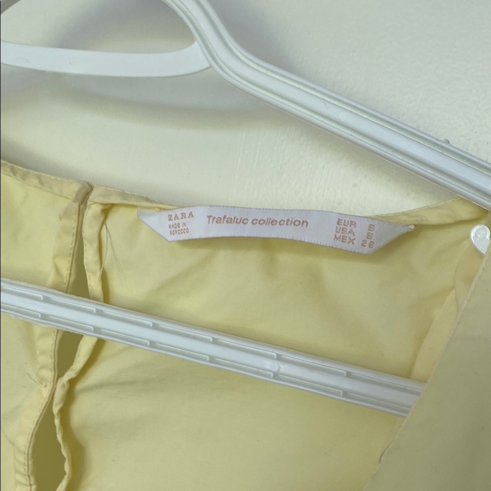 Zara Yellow Ruffle Top - Picture 4 of 5